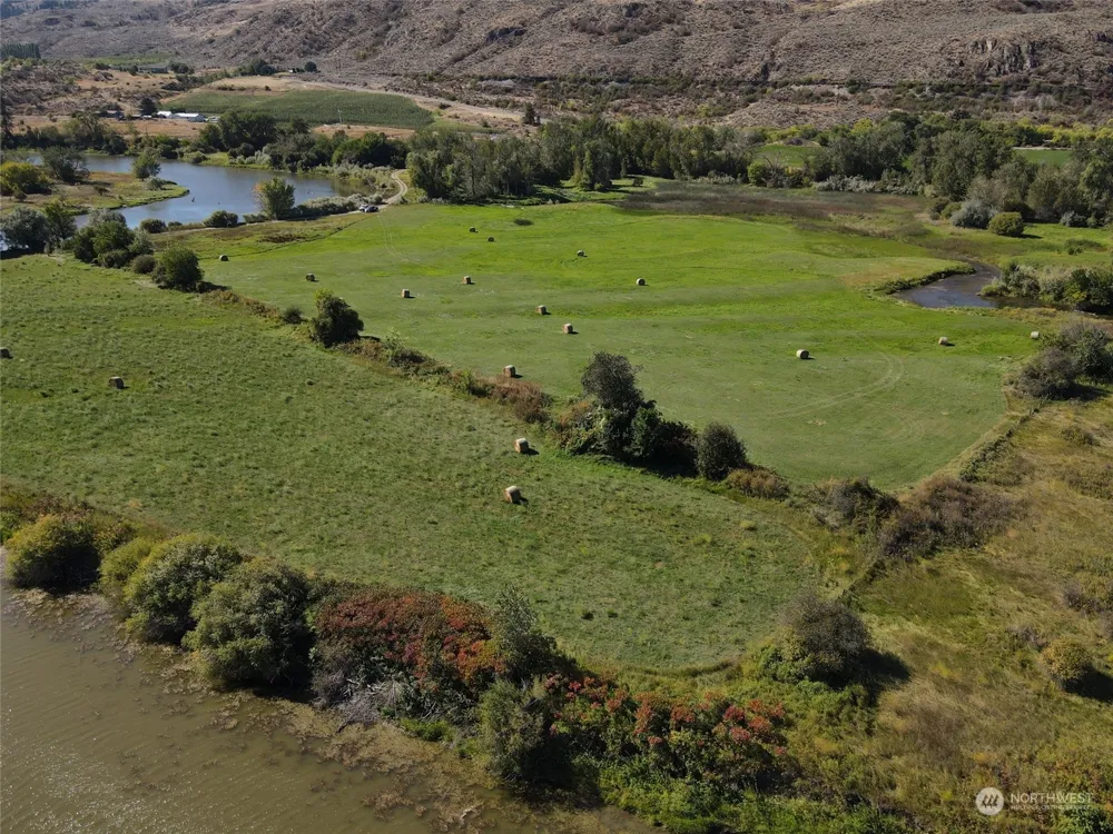 1640 Highway 7 Oroville, WA 98844