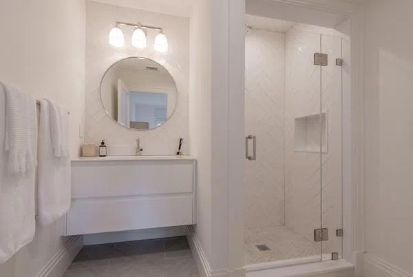 520 Hampton #18 Southampton, NY 11968