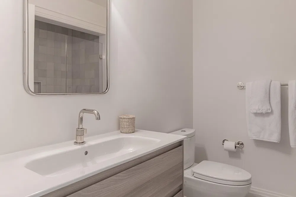 520 Hampton #18 Southampton, NY 11968