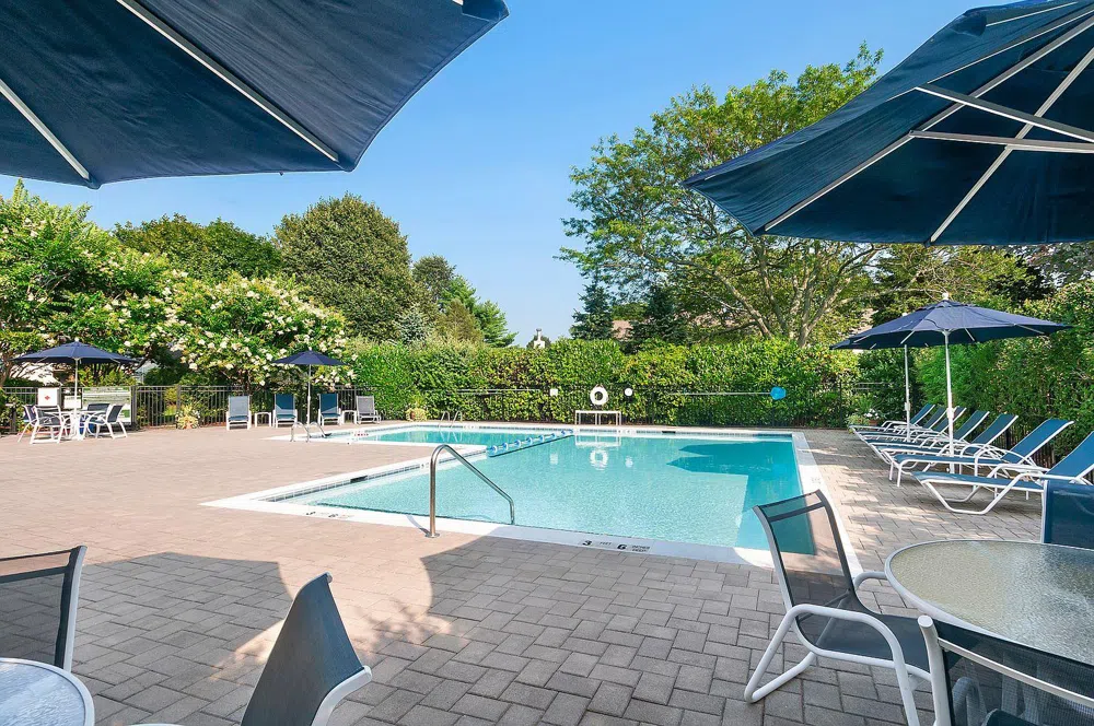 520 Hampton #18 Southampton, NY 11968