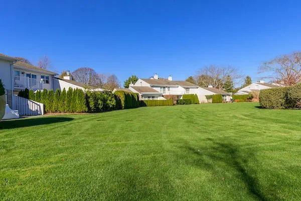520 Hampton #18 Southampton, NY 11968