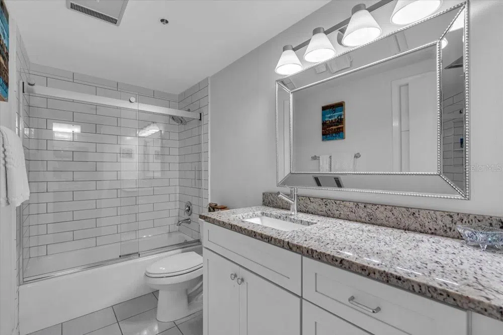 5621 GULF OF MEXICO DRIVE #102 Longboat Key, FL 34228