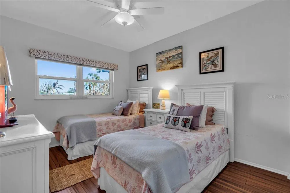 5621 GULF OF MEXICO DRIVE #102 Longboat Key, FL 34228