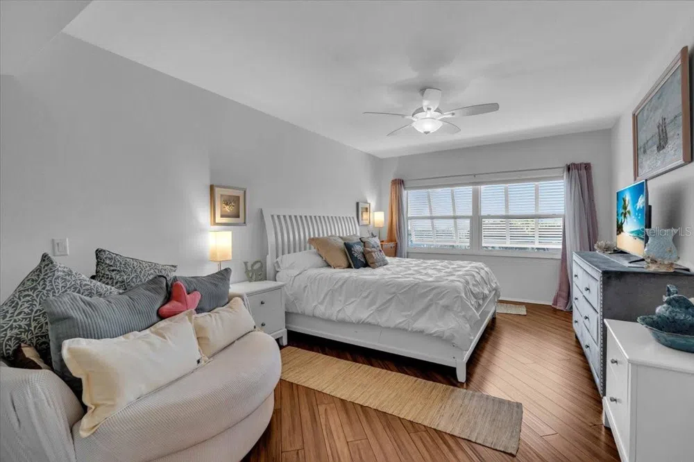 5621 GULF OF MEXICO DRIVE #102 Longboat Key, FL 34228