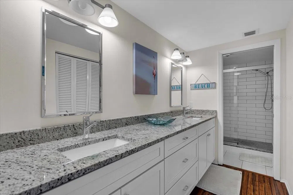 5621 GULF OF MEXICO DRIVE #102 Longboat Key, FL 34228
