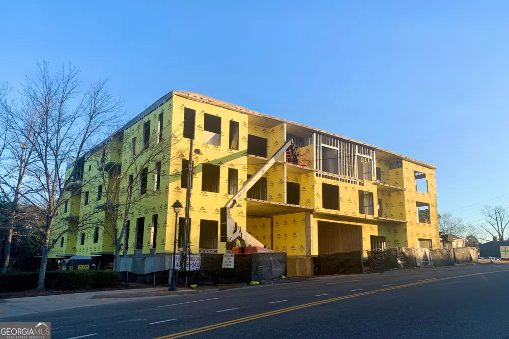 318 Sandy Springs CIR Atlanta, GA 30328