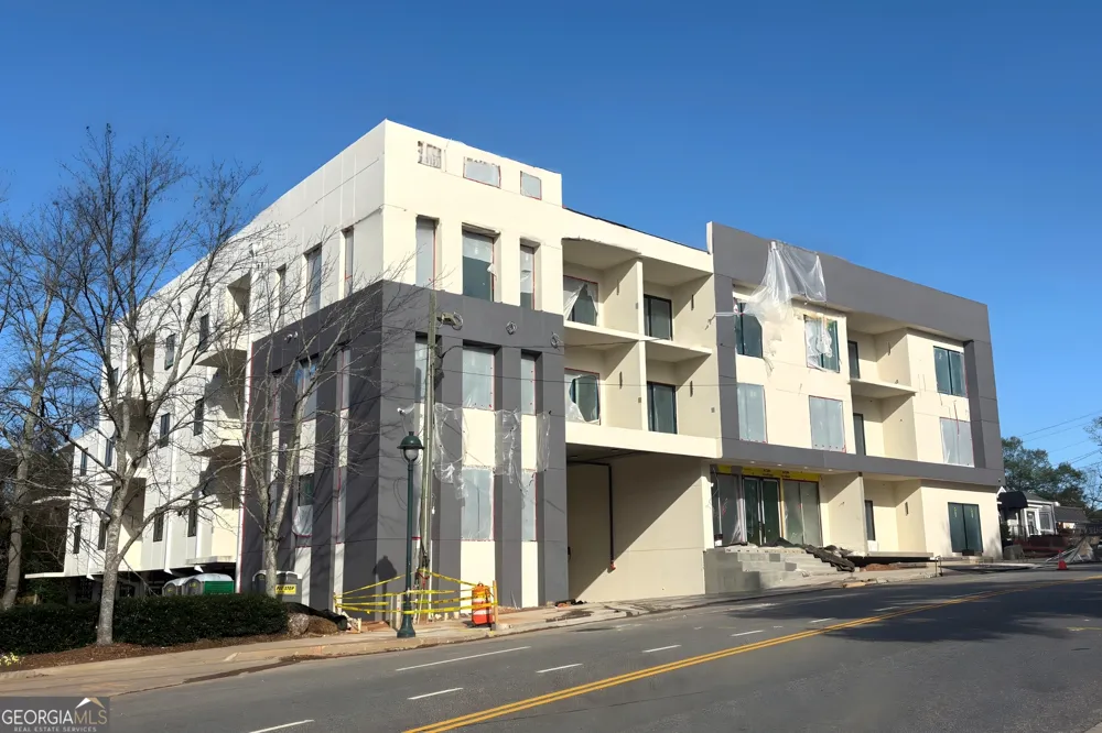 318 Sandy Springs CIR Atlanta, GA 30328