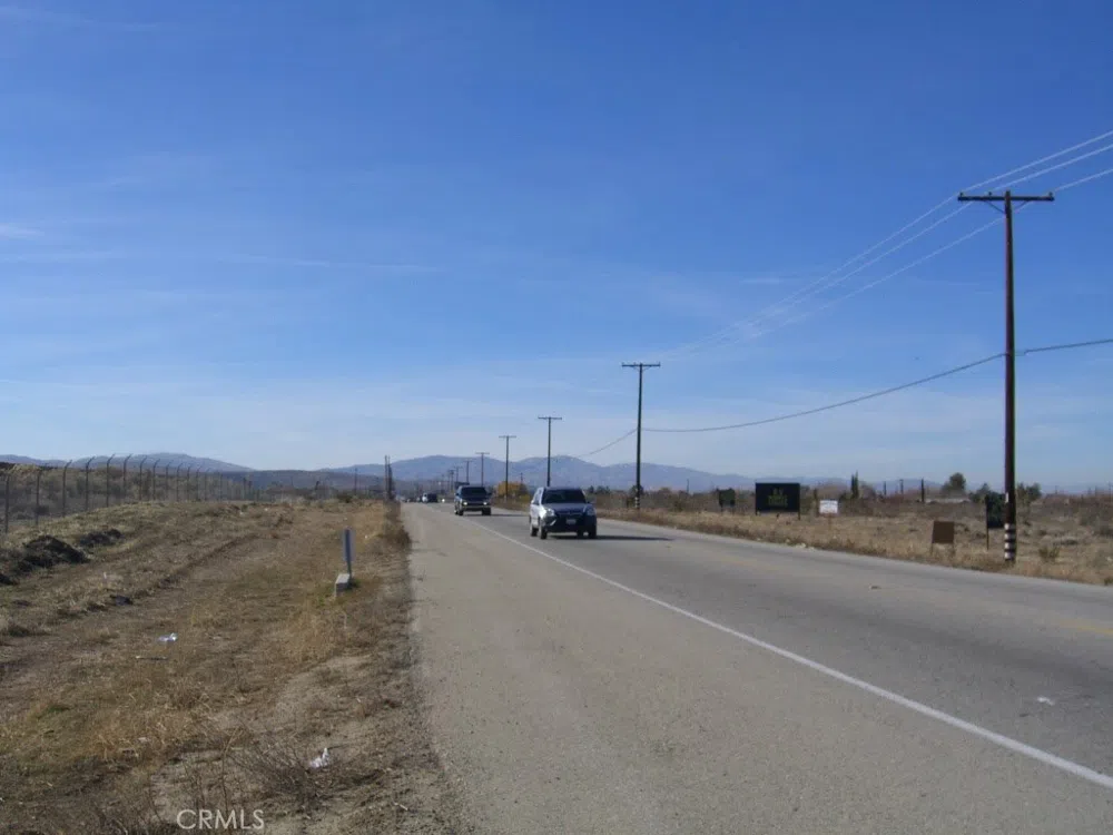 92 E , Pearblossom Highway Littlerock, CA 93543