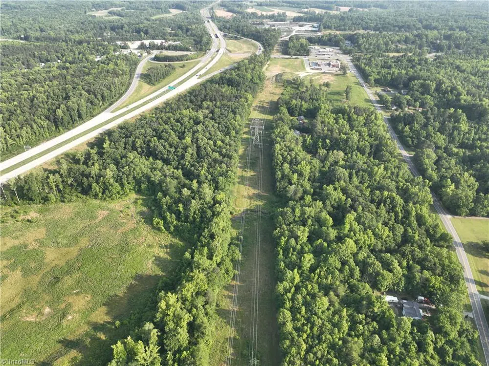 236, 246 Willowlake Road Greensboro, NC 27505
