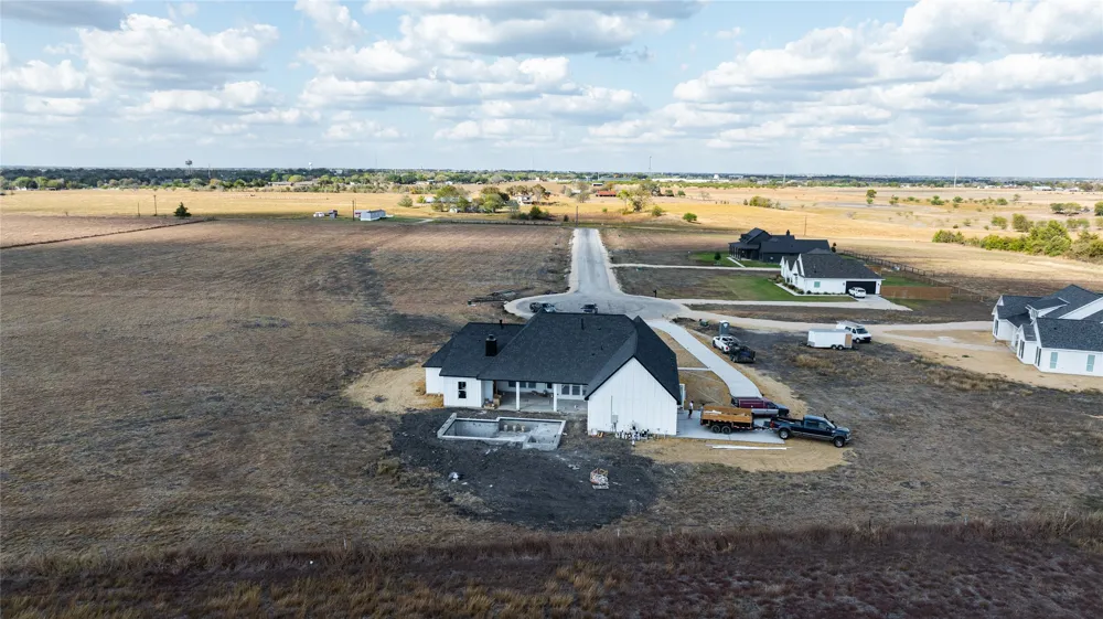 102 Country View Lane Schulenburg, TX 78956