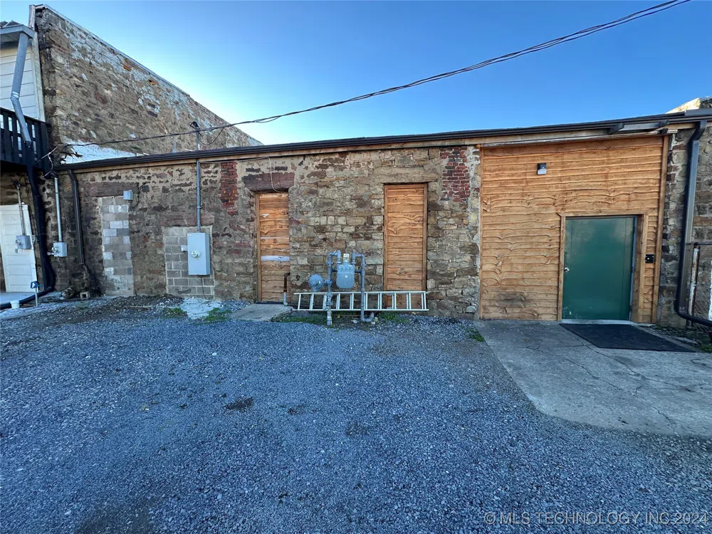 127 Main Street Wilburton, OK 74578
