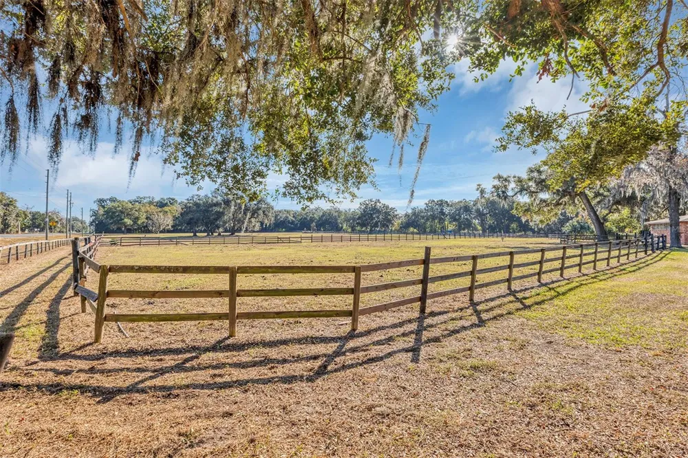 208 NE 70TH STREET ocala, FL 34479