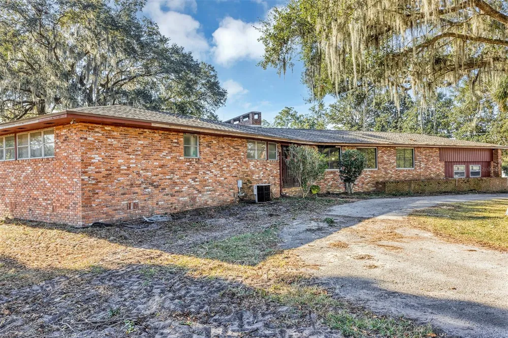 208 NE 70TH STREET ocala, FL 34479