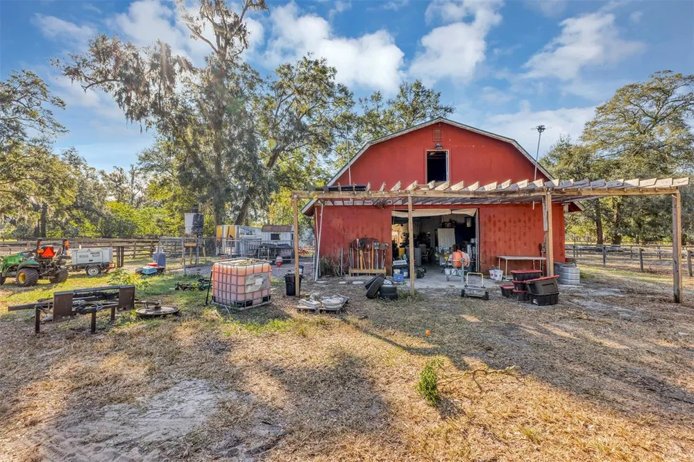 208 NE 70TH STREET ocala, FL 34479