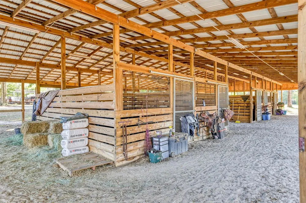 208 NE 70TH STREET ocala, FL 34479