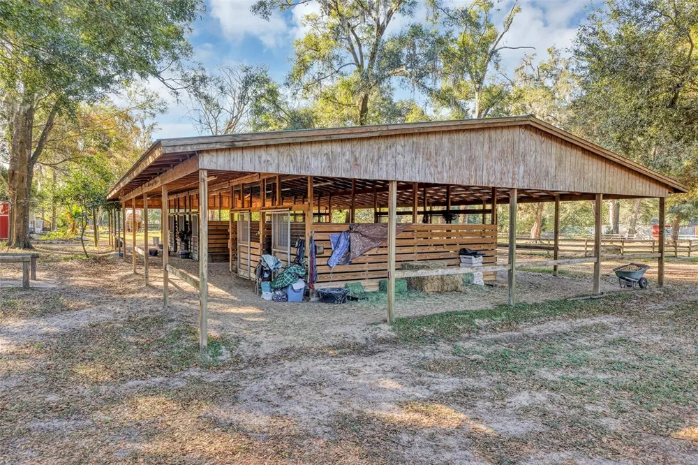 208 NE 70TH STREET ocala, FL 34479
