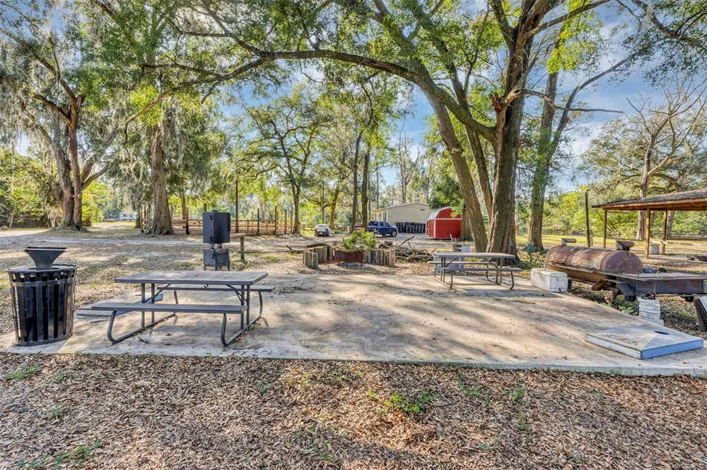 208 NE 70TH STREET ocala, FL 34479