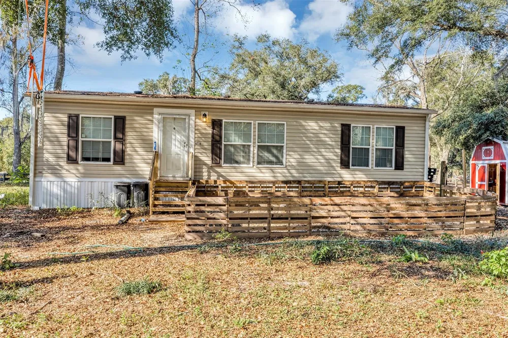 208 NE 70TH STREET ocala, FL 34479