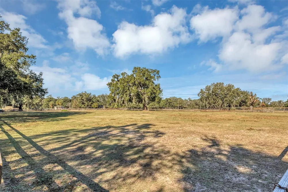 208 NE 70TH STREET ocala, FL 34479