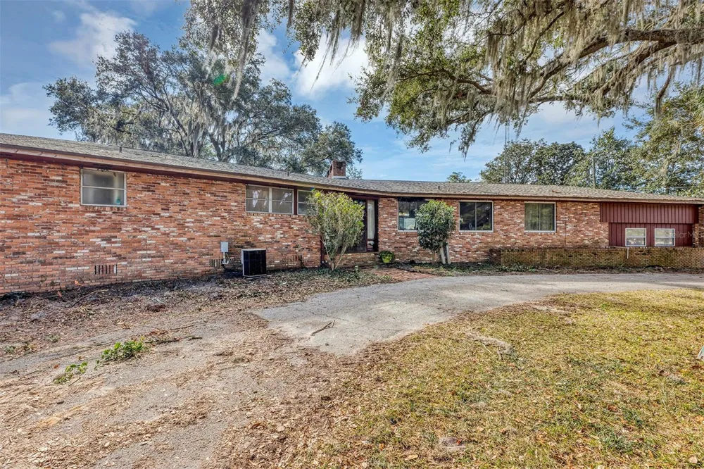 208 NE 70TH STREET ocala, FL 34479