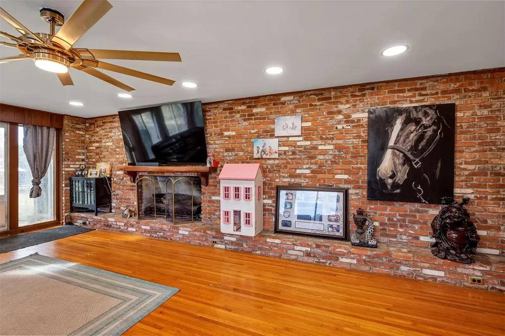 208 NE 70TH STREET ocala, FL 34479