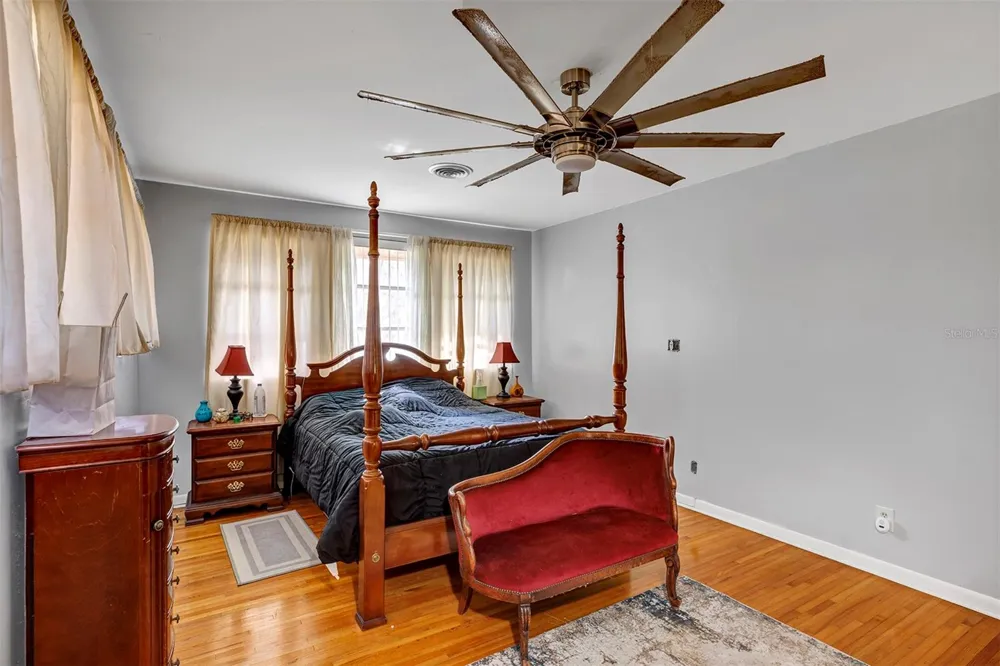 208 NE 70TH STREET ocala, FL 34479