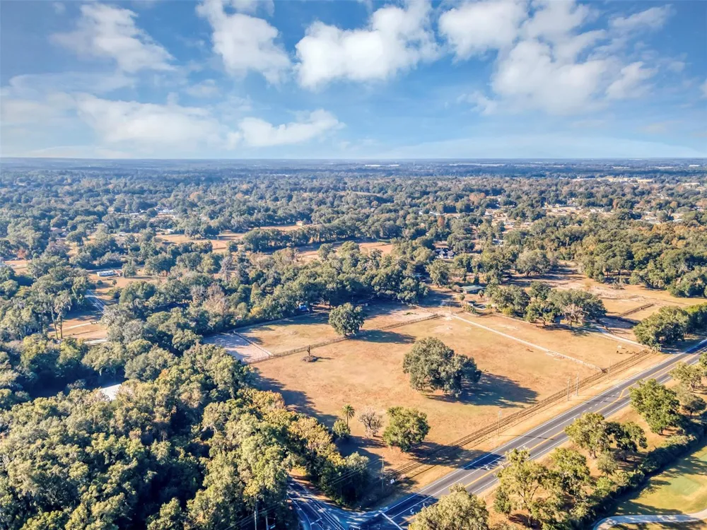 208 NE 70TH STREET ocala, FL 34479