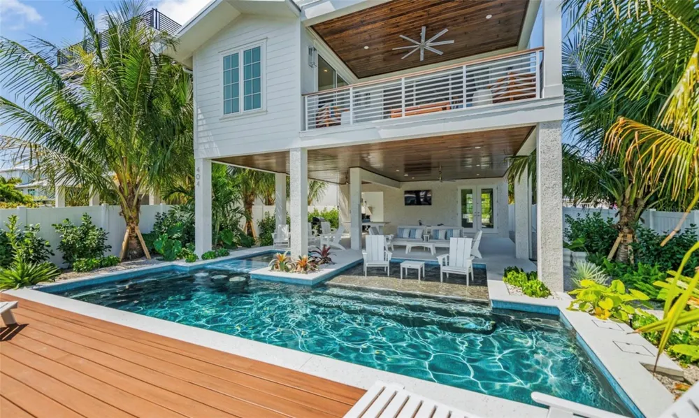 404 NORTH SHORE DR Anna Maria, FL 34216
