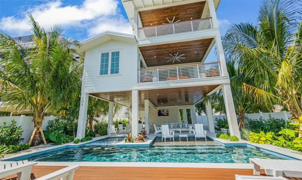 404 NORTH SHORE DR Anna Maria, FL 34216