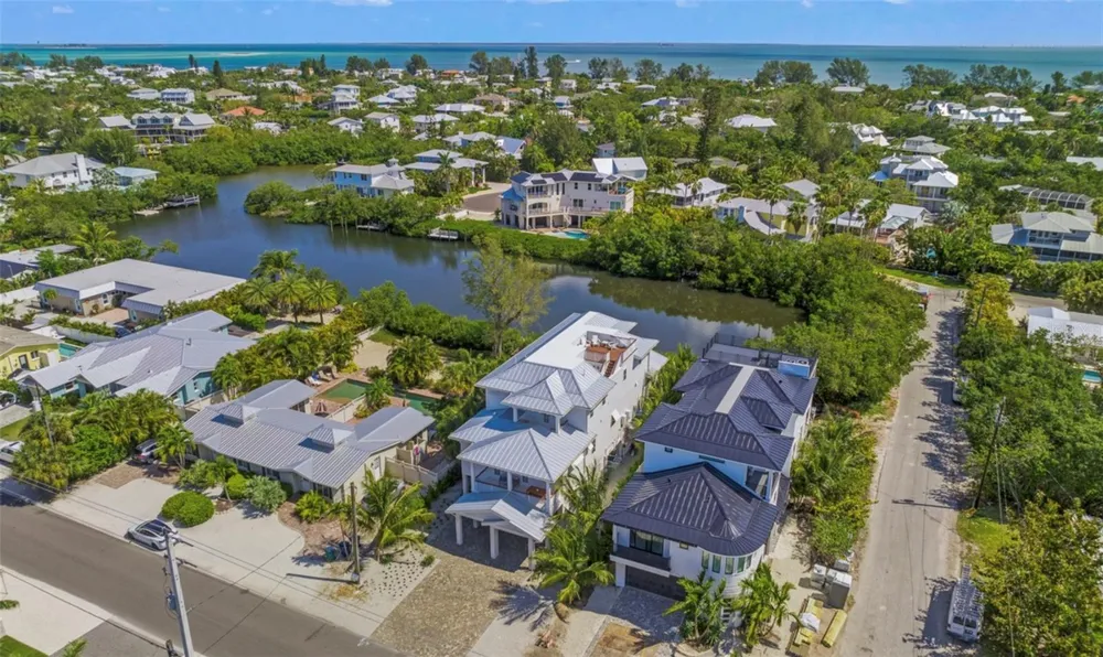 404 NORTH SHORE DR Anna Maria, FL 34216