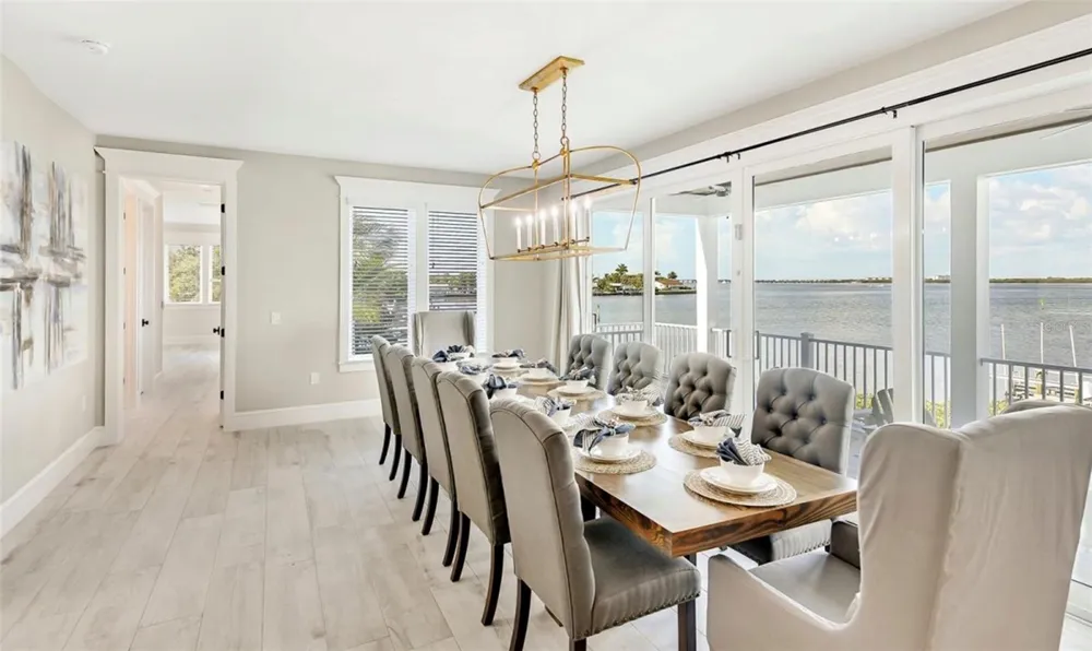 2516 AVENUE A Bradenton Beach, FL 34217