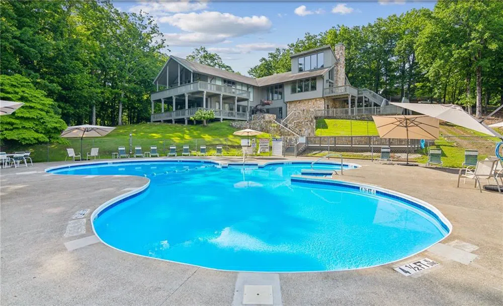 1323 Briar Vista Jasper, GA 30143