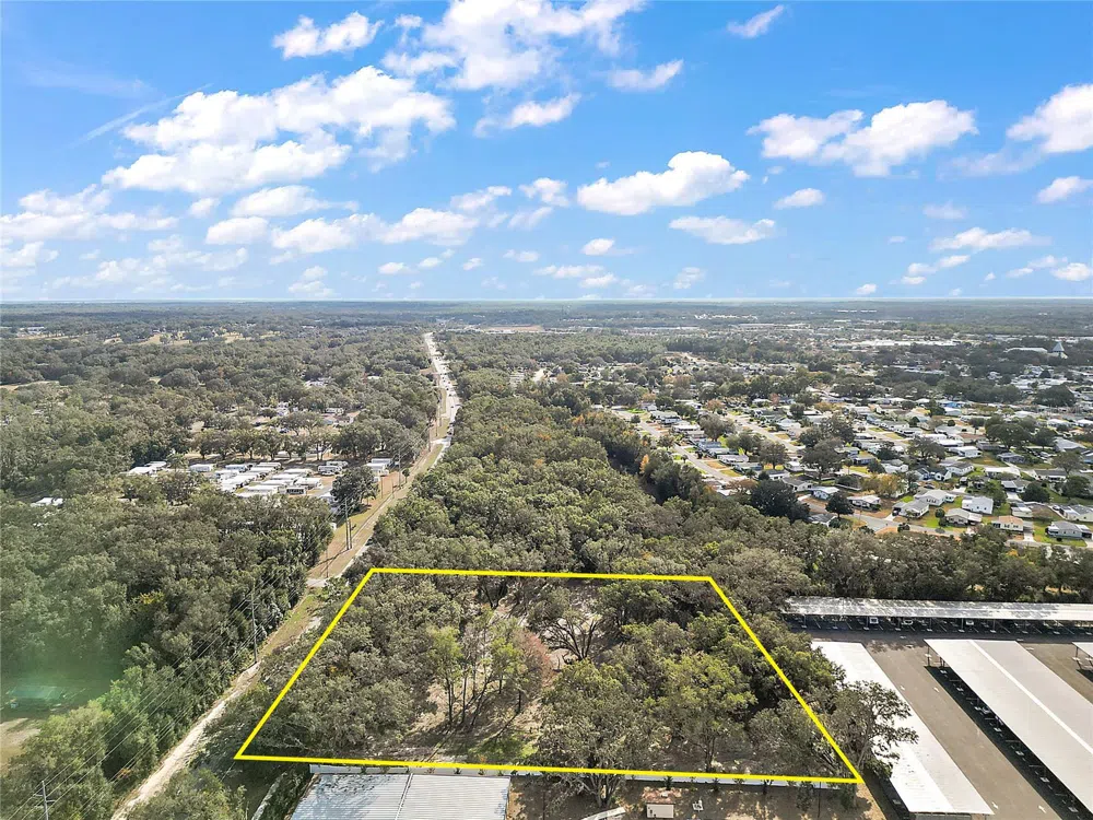 41015 COUNTY ROAD 25 Weirsdale, FL 32195