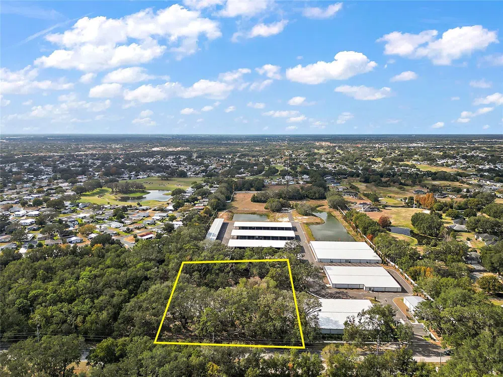 41015 COUNTY ROAD 25 Weirsdale, FL 32195