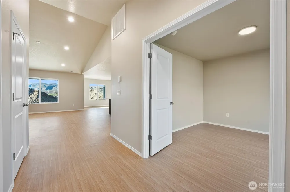 0 Lot 12 Road B.9 SW Royal City, WA 99357