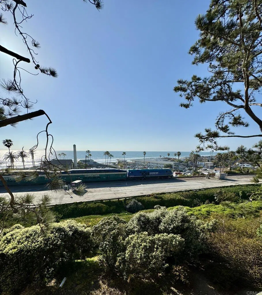1562 Camino Del Mar #536 Del Mar, CA 92014
