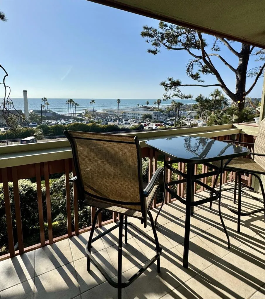 1562 Camino Del Mar #536 Del Mar, CA 92014