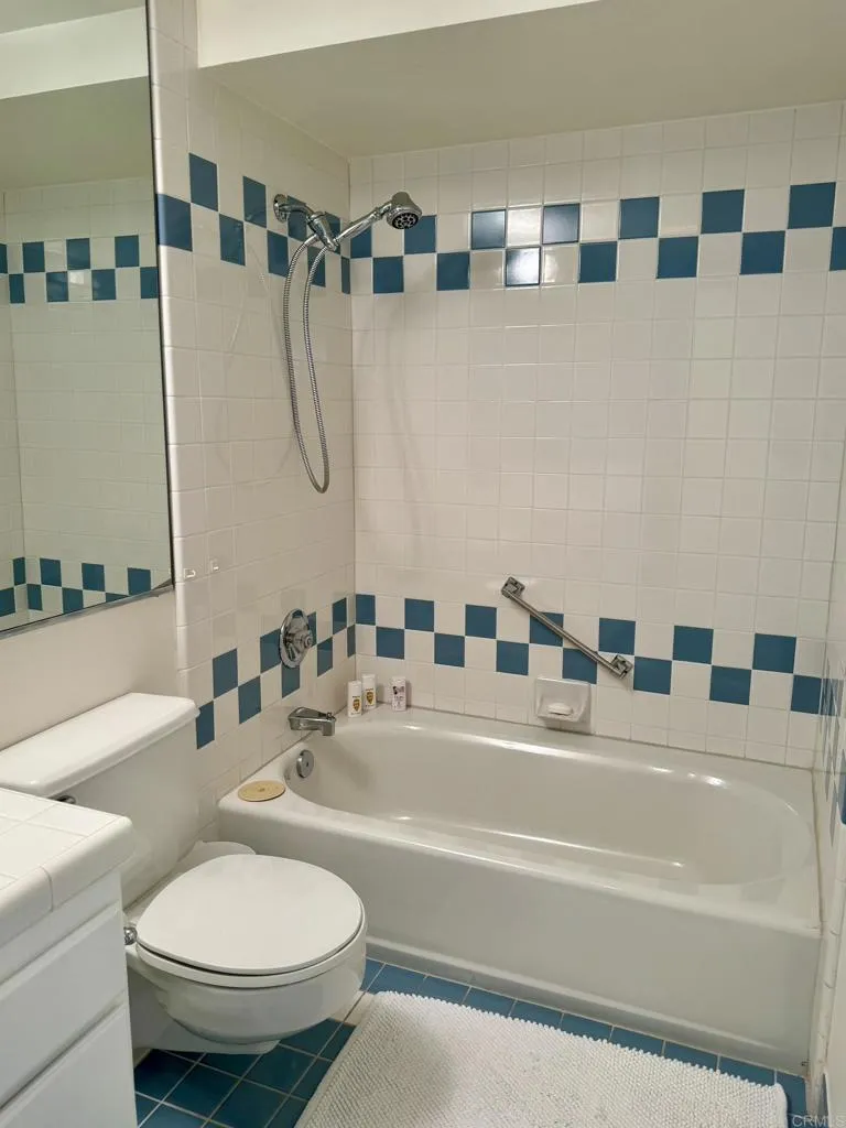 1562 Camino Del Mar #536 Del Mar, CA 92014