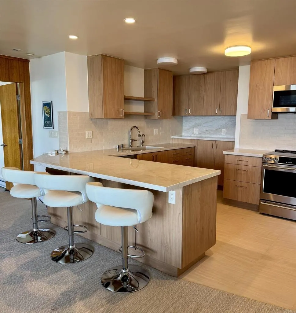 1562 Camino Del Mar #536 Del Mar, CA 92014