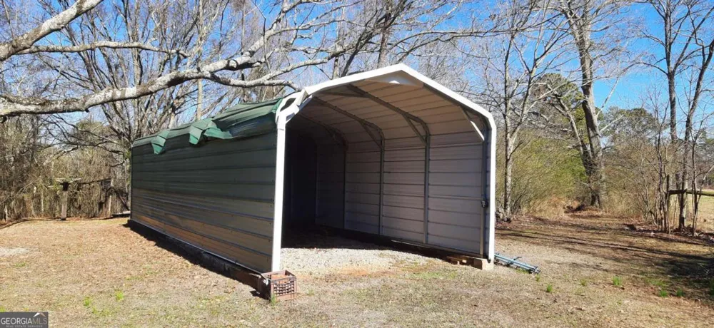 11953 Henderson Mountain RD Fairmount, GA 30139