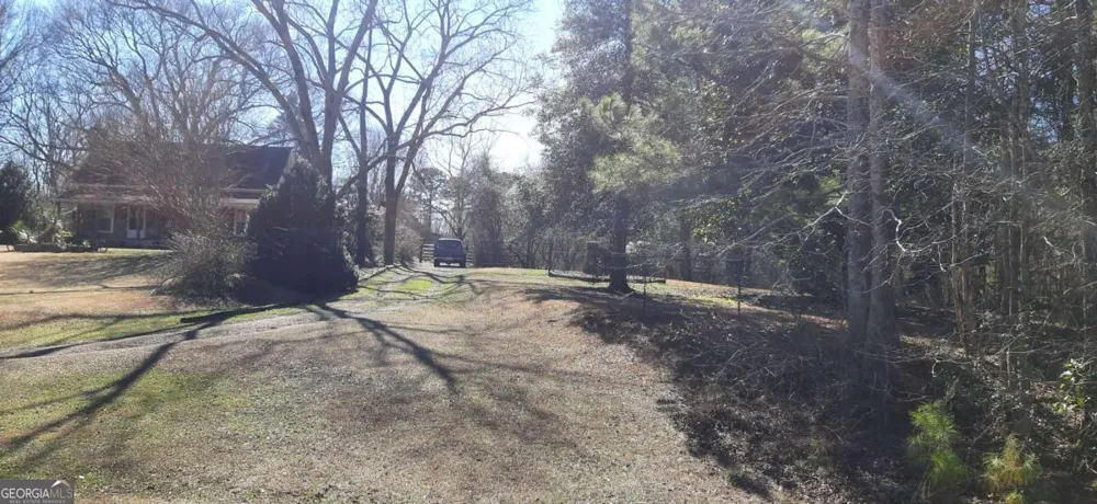 11953 Henderson Mountain RD Fairmount, GA 30139