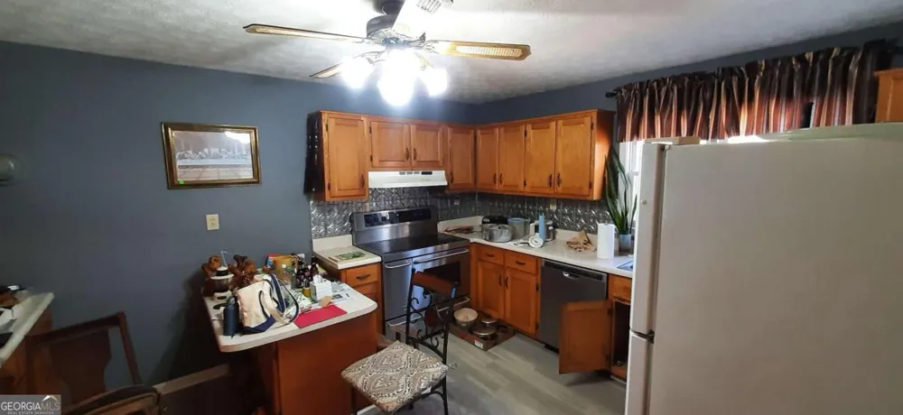 11953 Henderson Mountain RD Fairmount, GA 30139