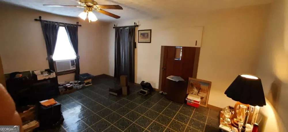 11953 Henderson Mountain RD Fairmount, GA 30139