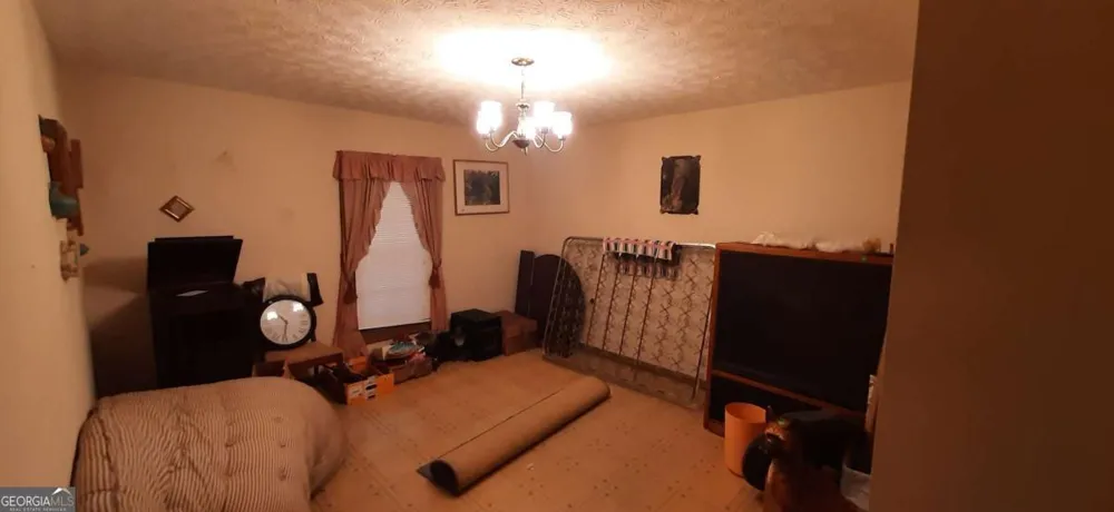 11953 Henderson Mountain RD Fairmount, GA 30139
