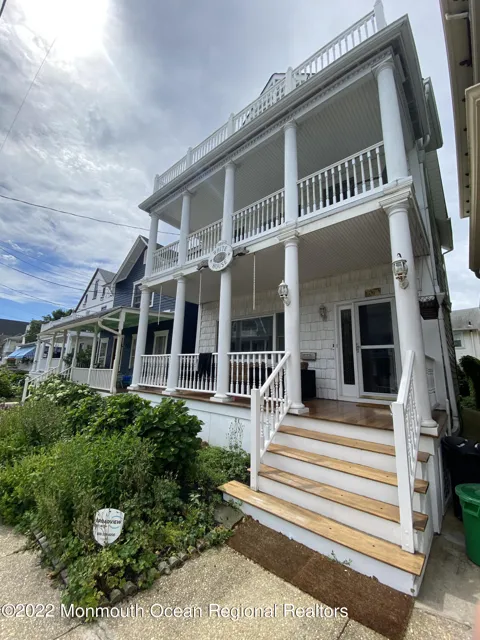 36 Surf Avenue
