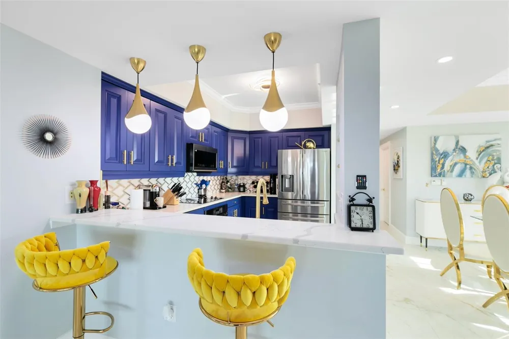 7593 GATHERING DRIVE #802 Reunion, FL 34747