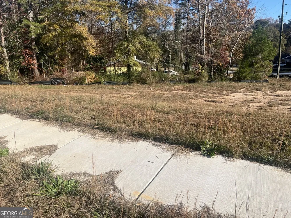 2499 CHESTNUT LOG LOOP Lithia Springs, GA 30122