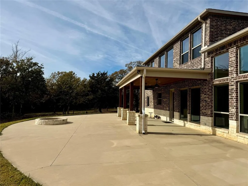 474 Eagle Cove Circle Tioga, TX 76271