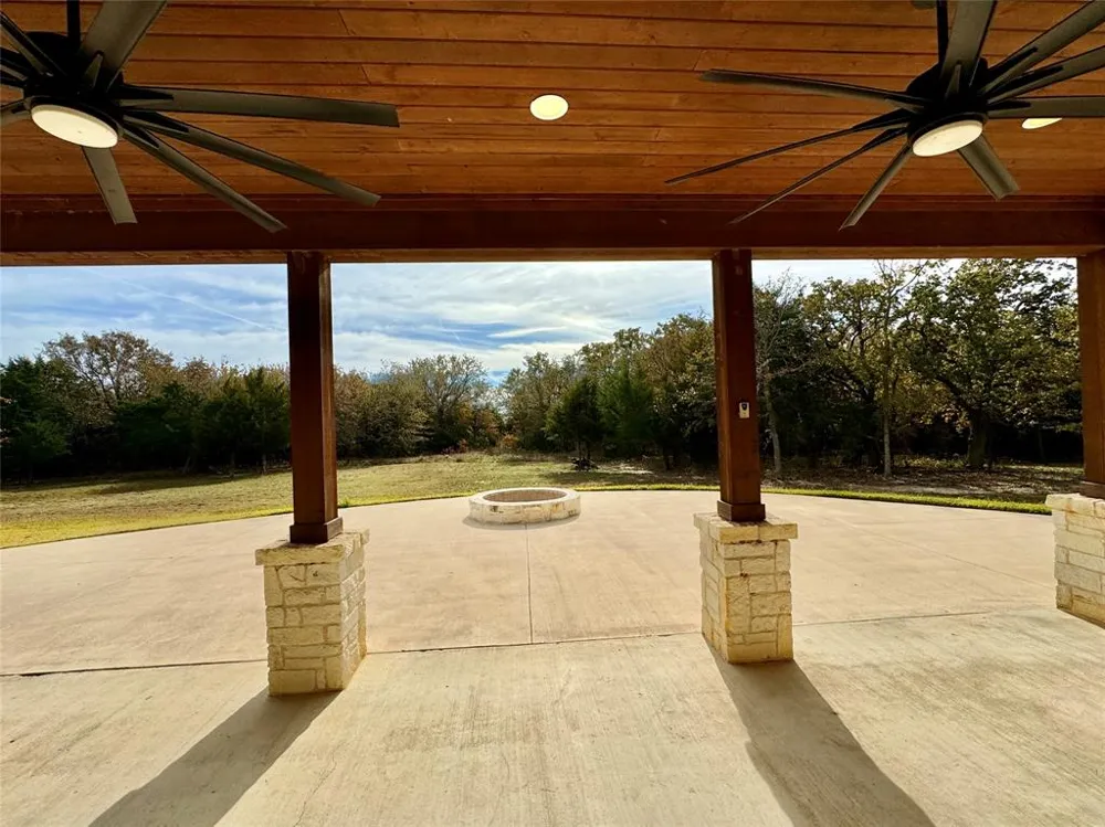 474 Eagle Cove Circle Tioga, TX 76271