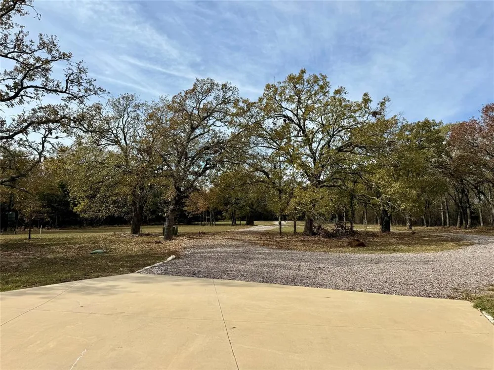 474 Eagle Cove Circle Tioga, TX 76271